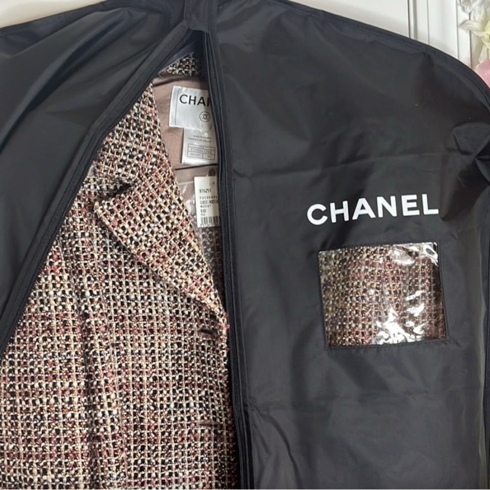 CHANEL Tweed Jacket in Brown, Black and Plum/Burgundy - Picture 7 of 9